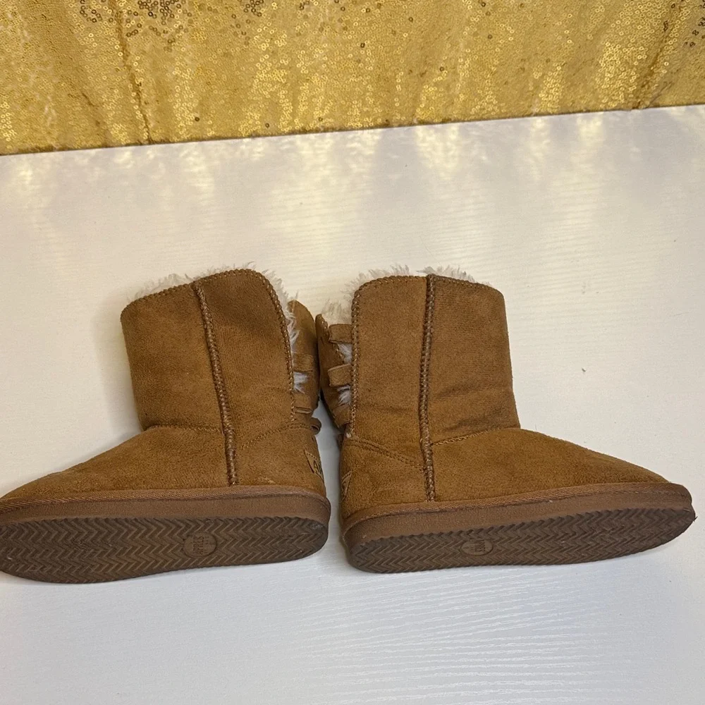 Lamo Brown Kids Boots with Cozy Lining